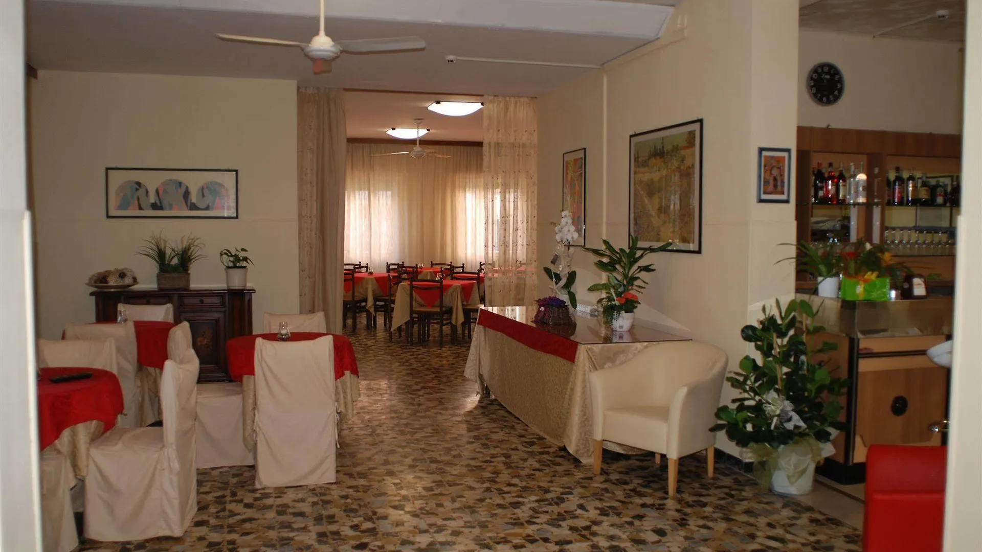 Hotel Zaghini Rimini 0*,  Italy